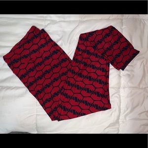 LuLaRoe leggings dark navy and red BUFFALOS